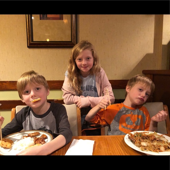 Hey everybody, my name is Ashley! Glad to be here! - Picture 2 of 8